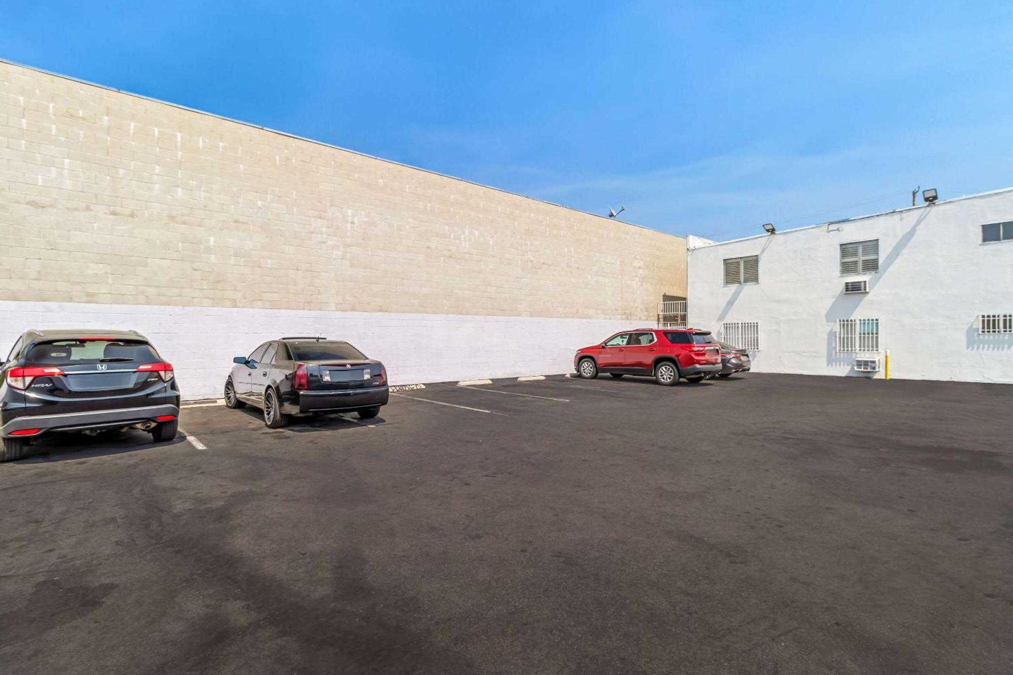 Rodeway Inn & Suites North Hollywood Burbank Airport - Universal Area Los Angeles Extérieur photo