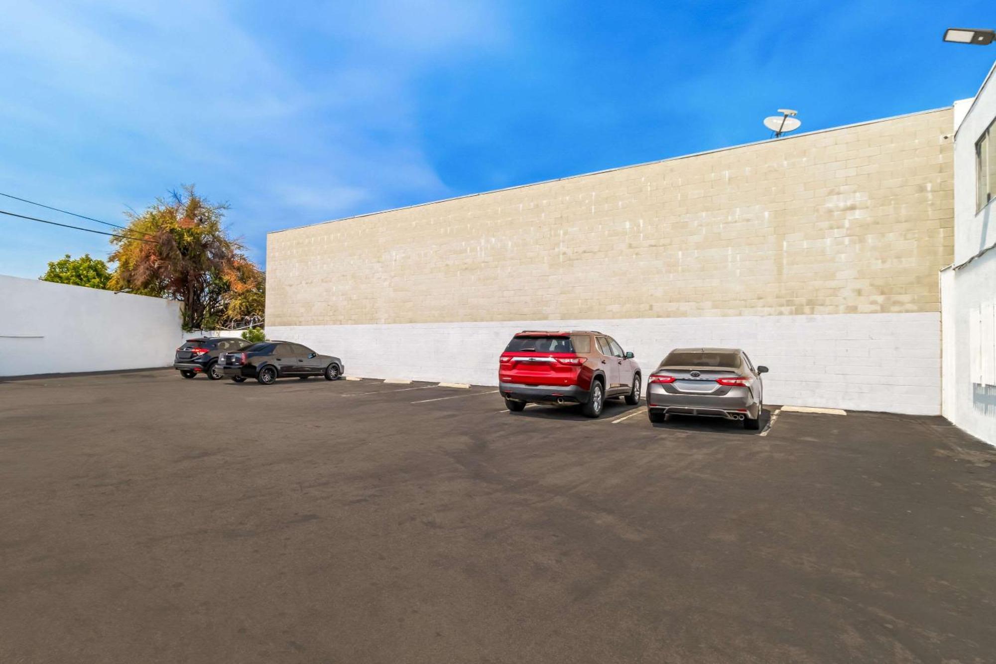 Rodeway Inn & Suites North Hollywood Burbank Airport - Universal Area Los Angeles Extérieur photo