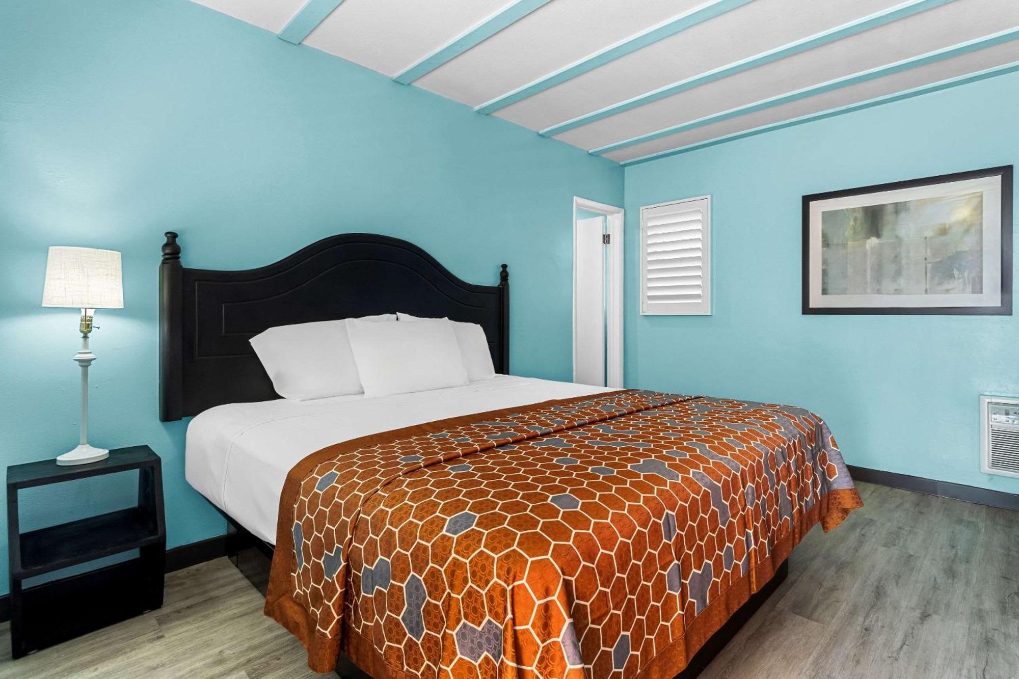 Rodeway Inn & Suites North Hollywood Burbank Airport - Universal Area Los Angeles Extérieur photo